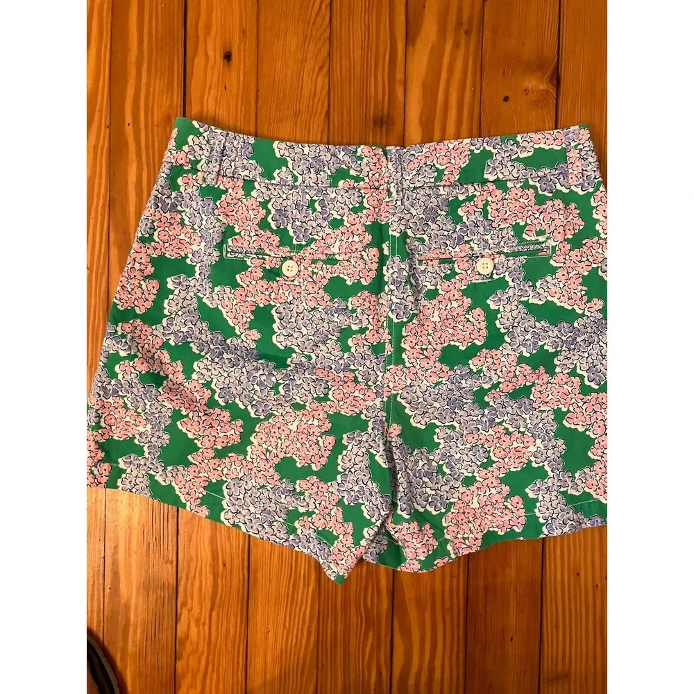 Crown & Ivy Shorts Size 8‎ CAROLINE Women's Hydrangea Floral Pockets